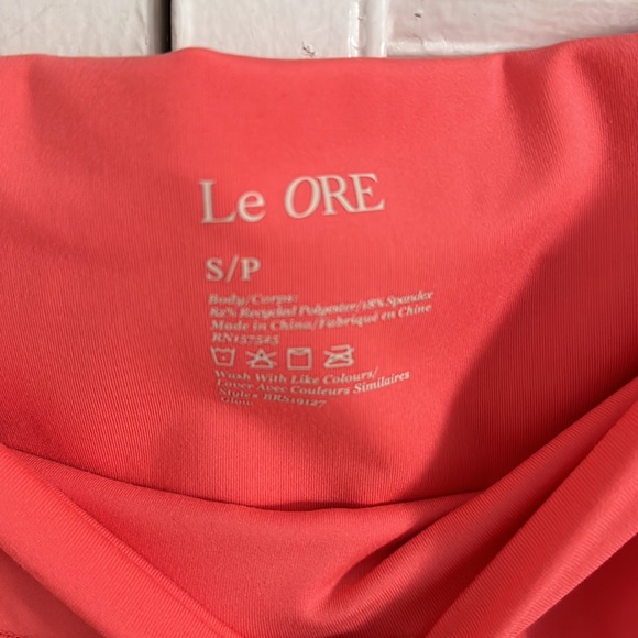 Le ORE Coral Leggings with Pockets, Size Small - Picture 3 of 5
